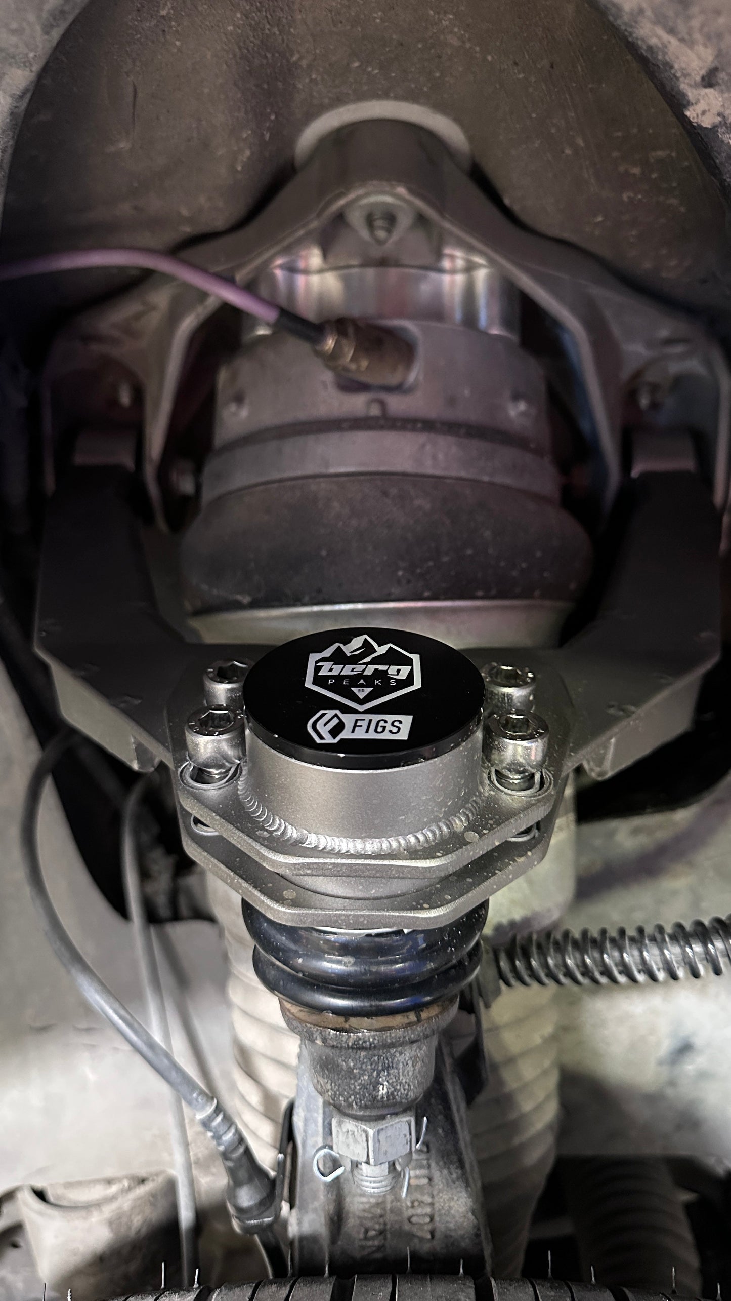 Berg Peaks Cayenne / Q7 / Touareg Air 2.5″ Lift Kit (OEV+)