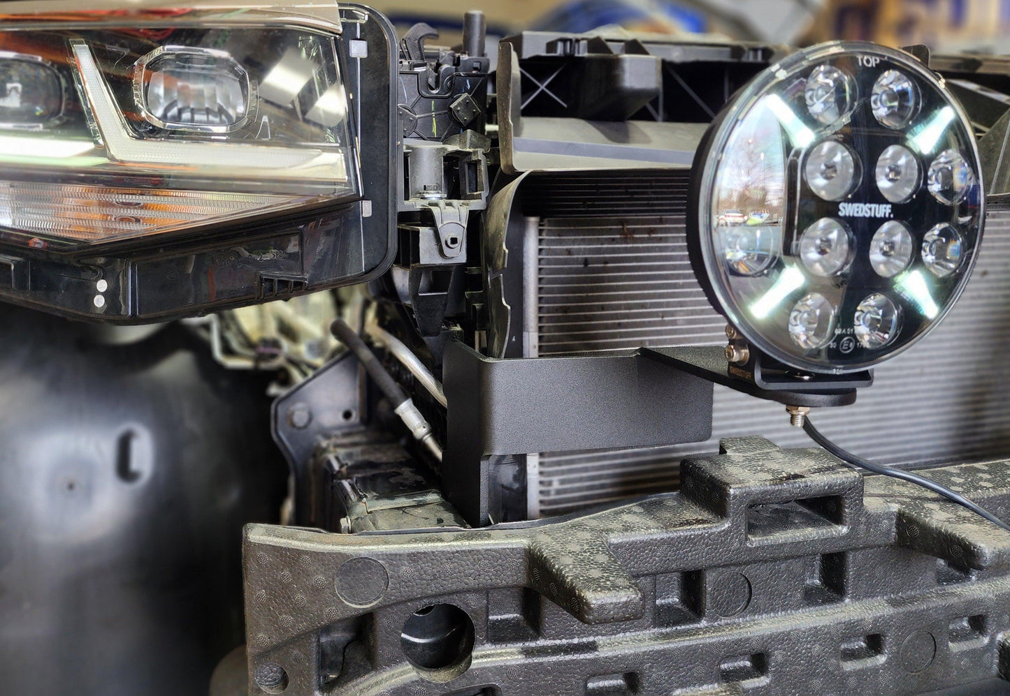 B2BFAB Atlas Auxiliary Light Bracket, for 2020+ facelift Atlas models - Berg Peaks Off-Road