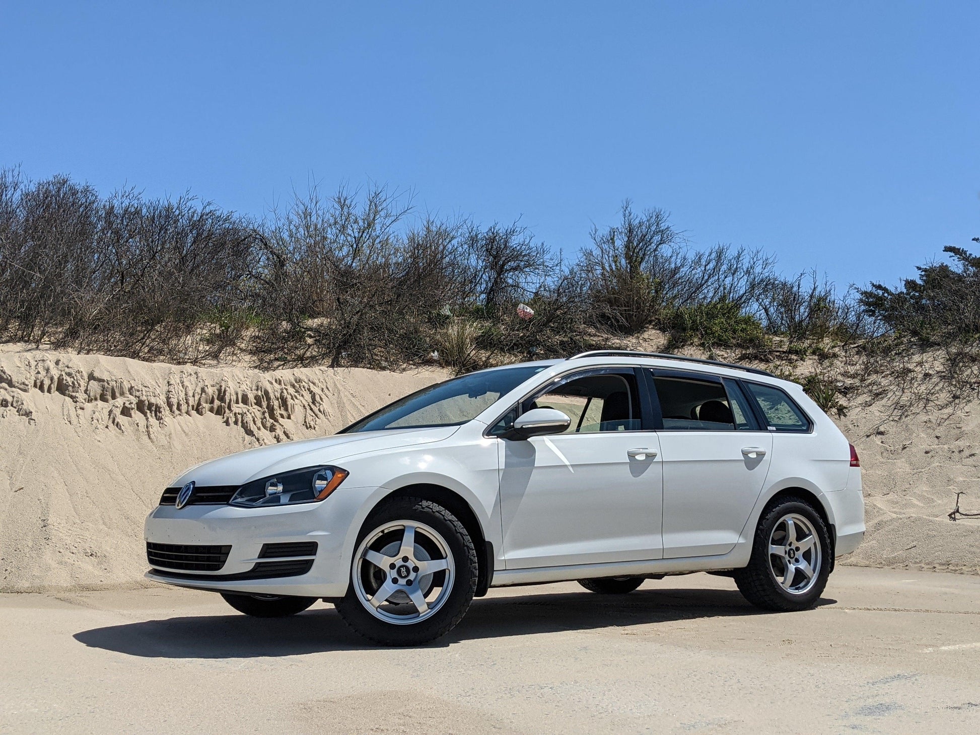 B2BFAB Mk7 Golf / Sportwagen Camber Correcting Lift Kit - Berg Peaks Off-Road