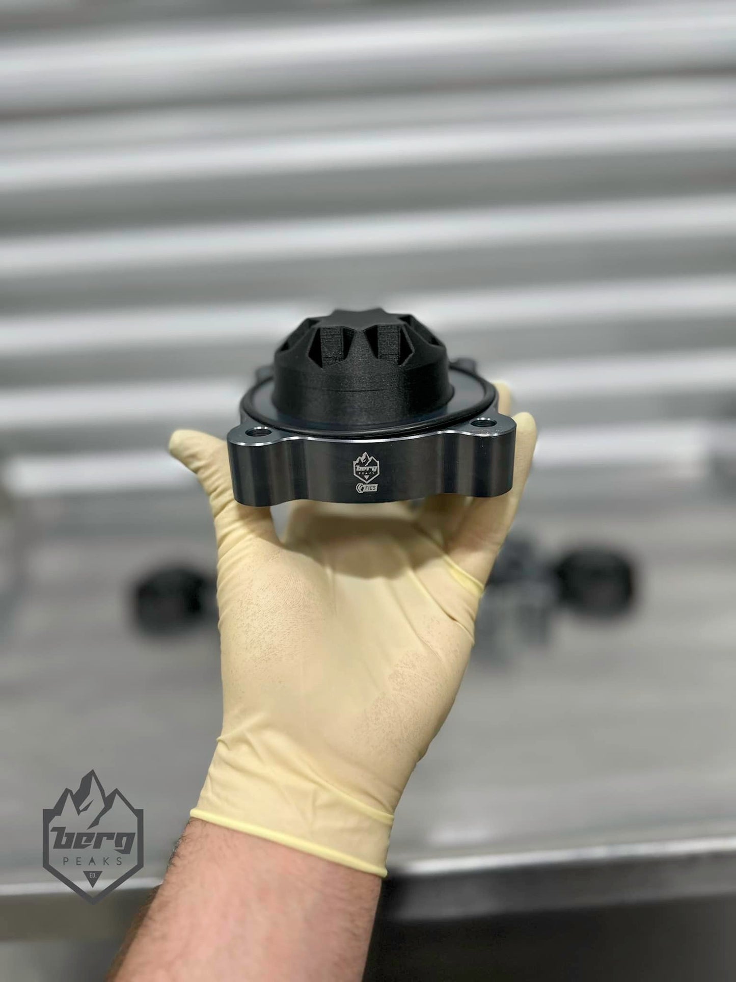 Berg Peaks Cayenne / Q7 / Touareg Air 2.5″ Lift Kit (OEV+)