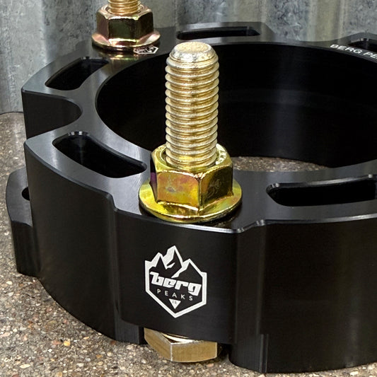 Berg Peaks Cayenne Gen 2 & Touareg T2  2” Steel Spring Suspension Lift Kit