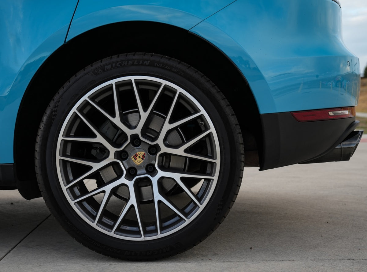 2019 Porsche Macan S - Miami Blue