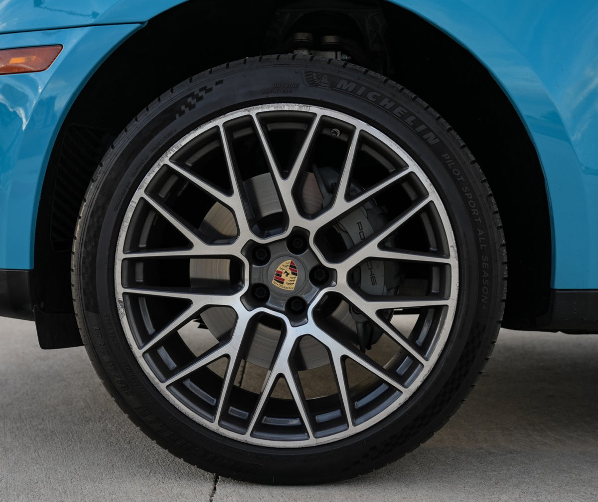 2019 Porsche Macan S - Miami Blue