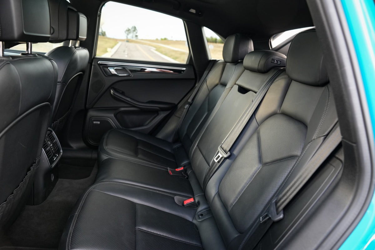 2019 Porsche Macan S - Miami Blue