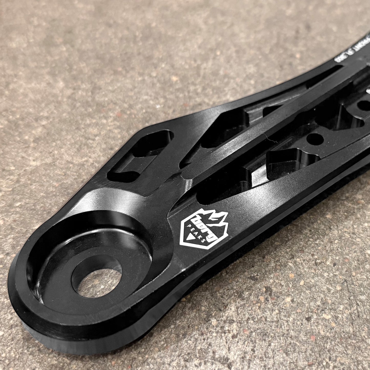 Berg Peaks GEN2 2.5" Air Suspension Lift Kit